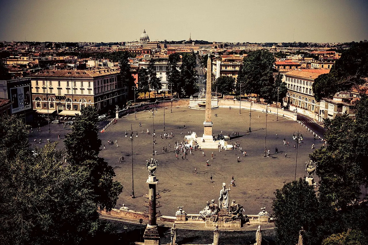 Piazza del Popolo a Roma vista dall’alto, fotografia del 2016